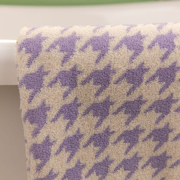 Classic Houndstooth Towel Collection