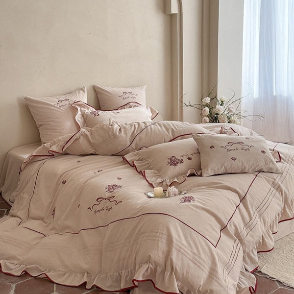 Simple Life Floral Bedding Set