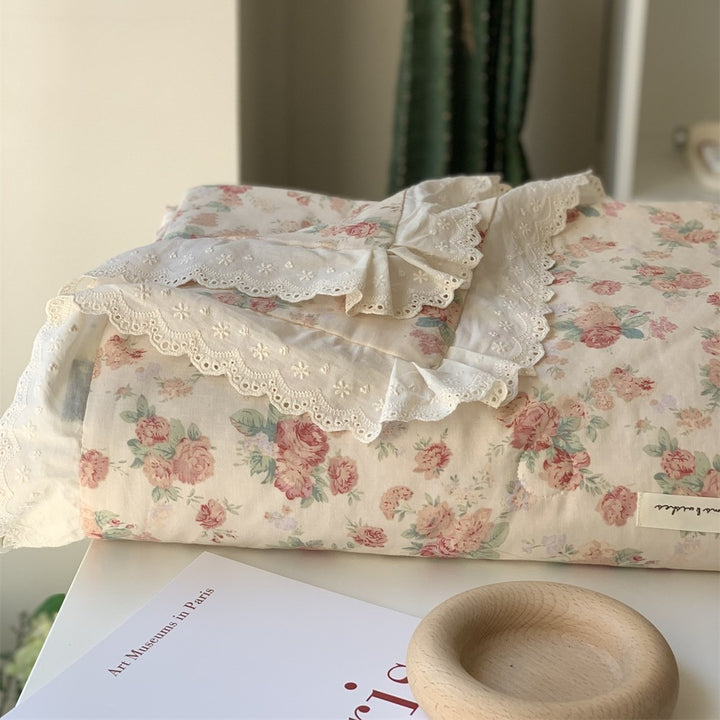 Lace & Garden Summer Quilted Blanket