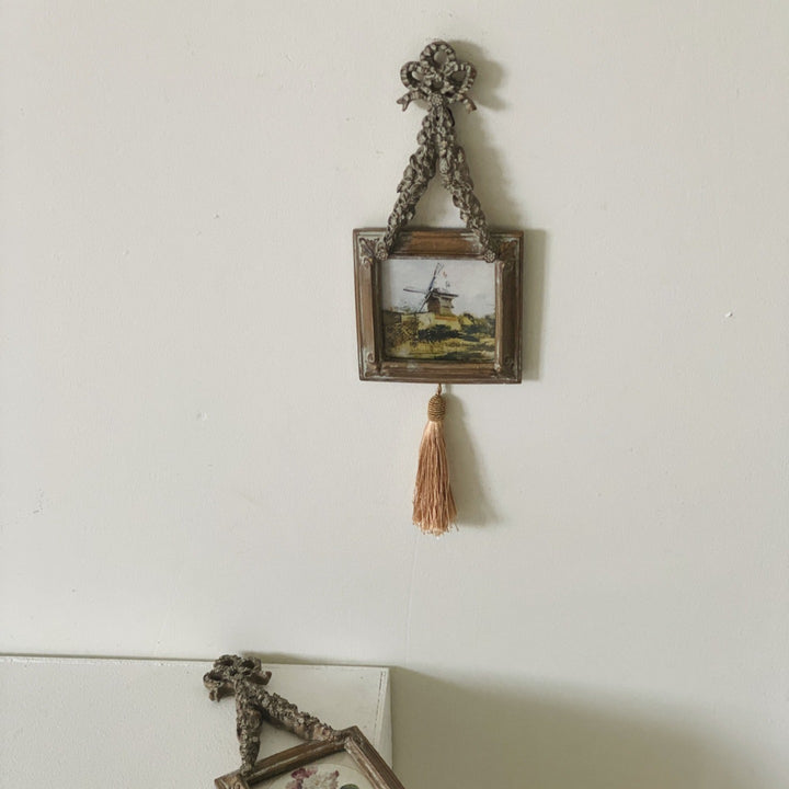 Antique Tassel Floral Wall Frame