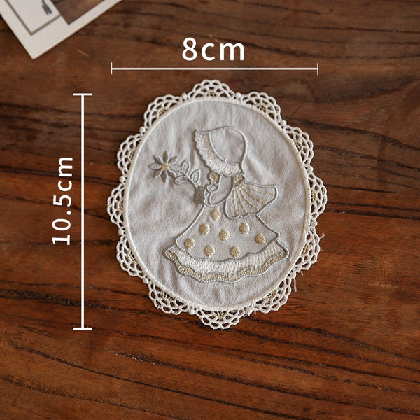 Royal Lace Coaster Set