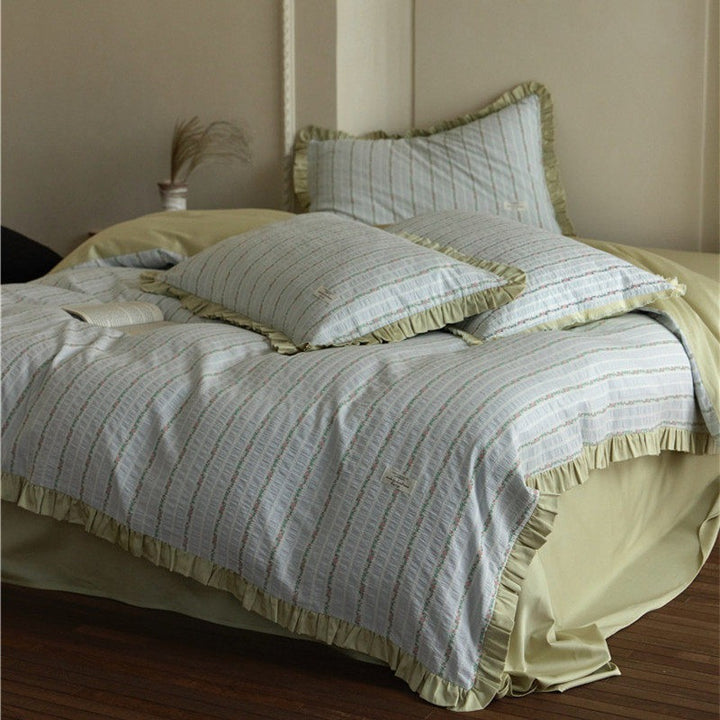 Lawn Party Bedding Set