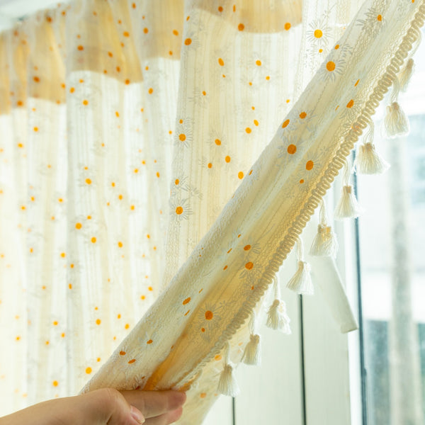 Daisyland Tassel Curtain