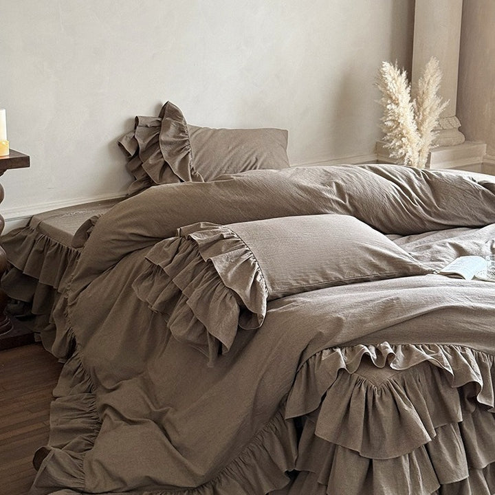 Ruffled Cottage Bedding Set