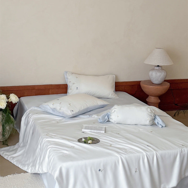 Mini Bloom Lyocell Summer Quilted Blanket