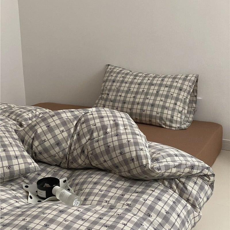 Vintage Line Bow Bedding Set