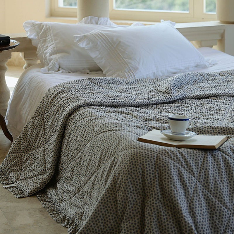 Soft Ditsy Floral Summer Quilted Blanket