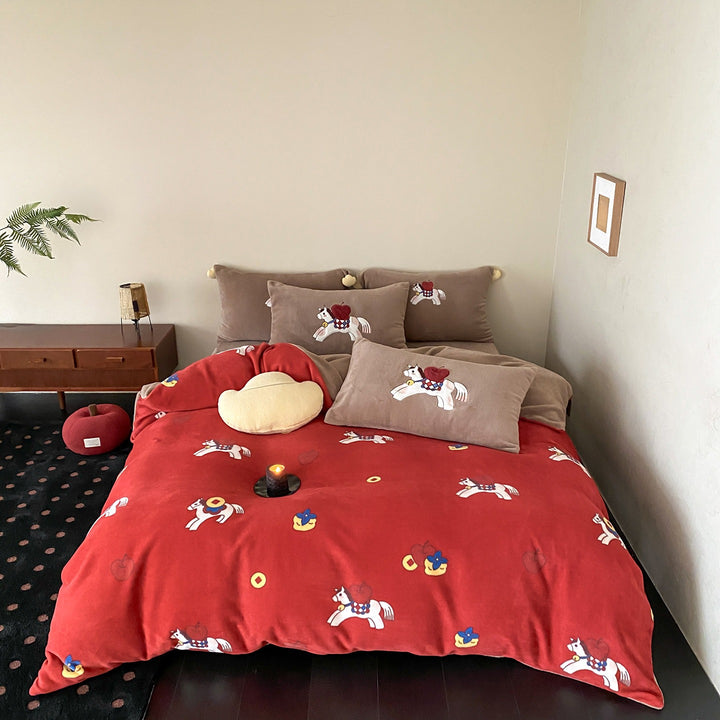 Rich Pony Bedding Set