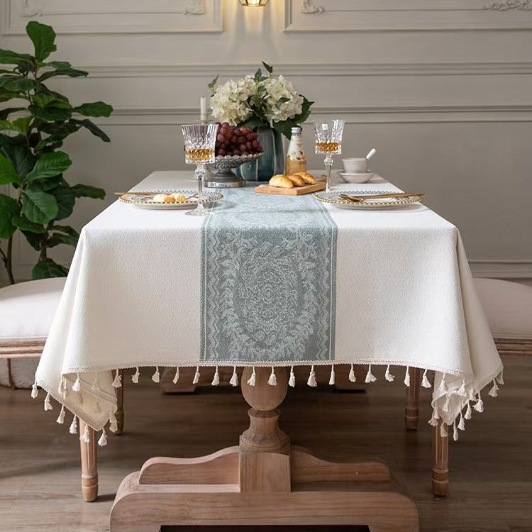 Lila Floral Tablecloth