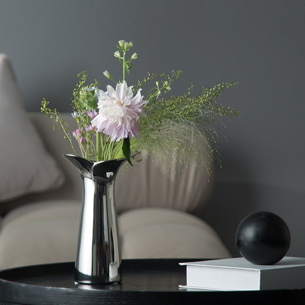 Petal Edge Vase