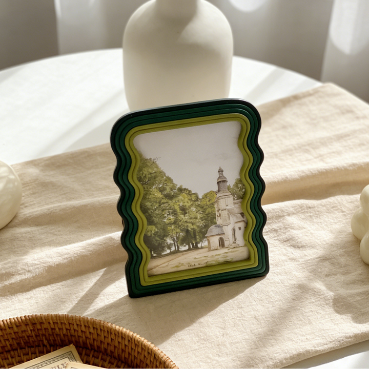 Countryside Green Wavy Layered Frame