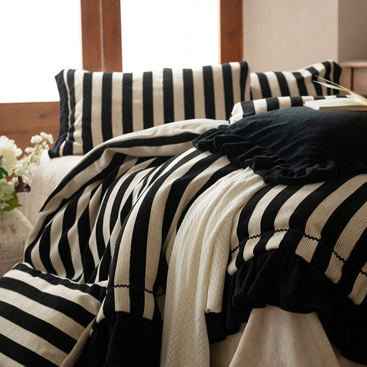 Warm Stripe Plus Bedding Set
