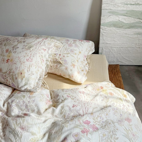 Vivid Floral Bedding Set