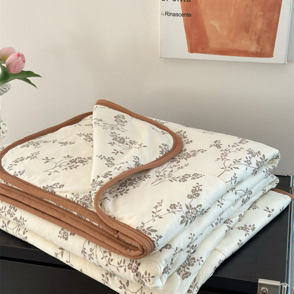 Autumn Foliage Summer Quilted Blanket!