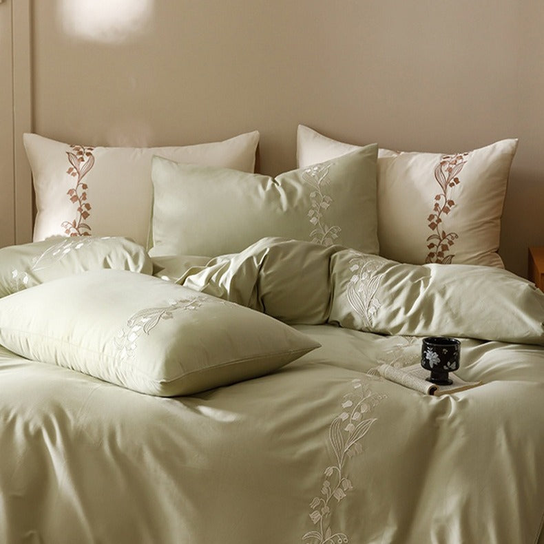 Dewdrop Bells Bedding Set
