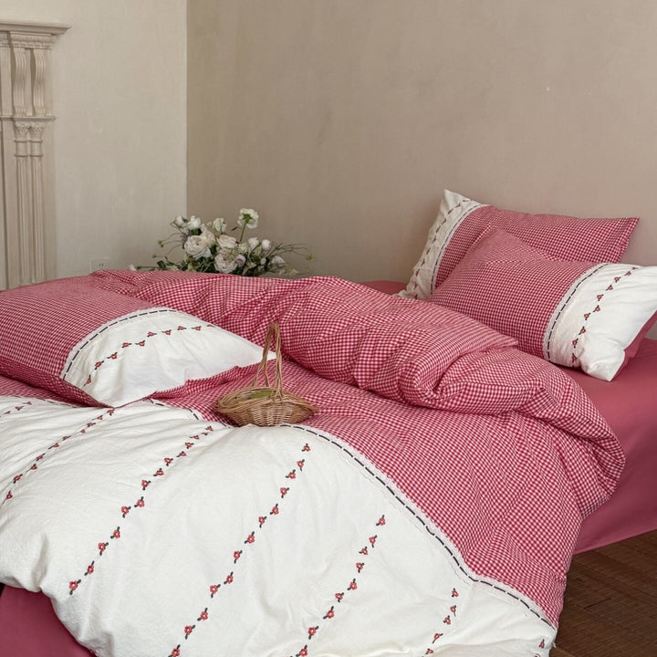 Wild Rose Farmhouse Bedding Set