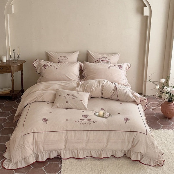 Simple Life Floral Bedding Set