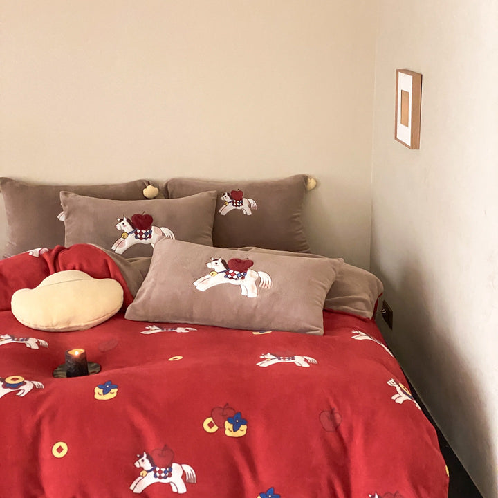 Rich Pony Bedding Set