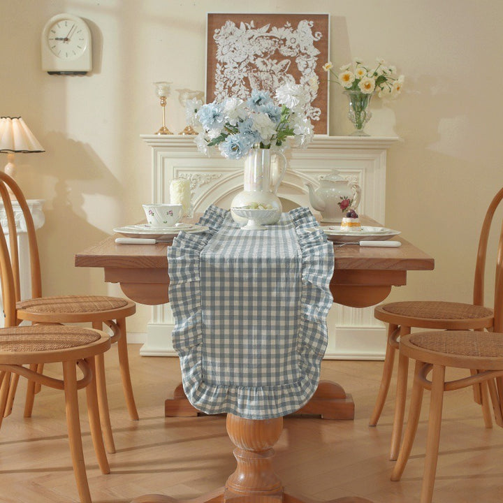 Picnic Party Ruffle Table Runner