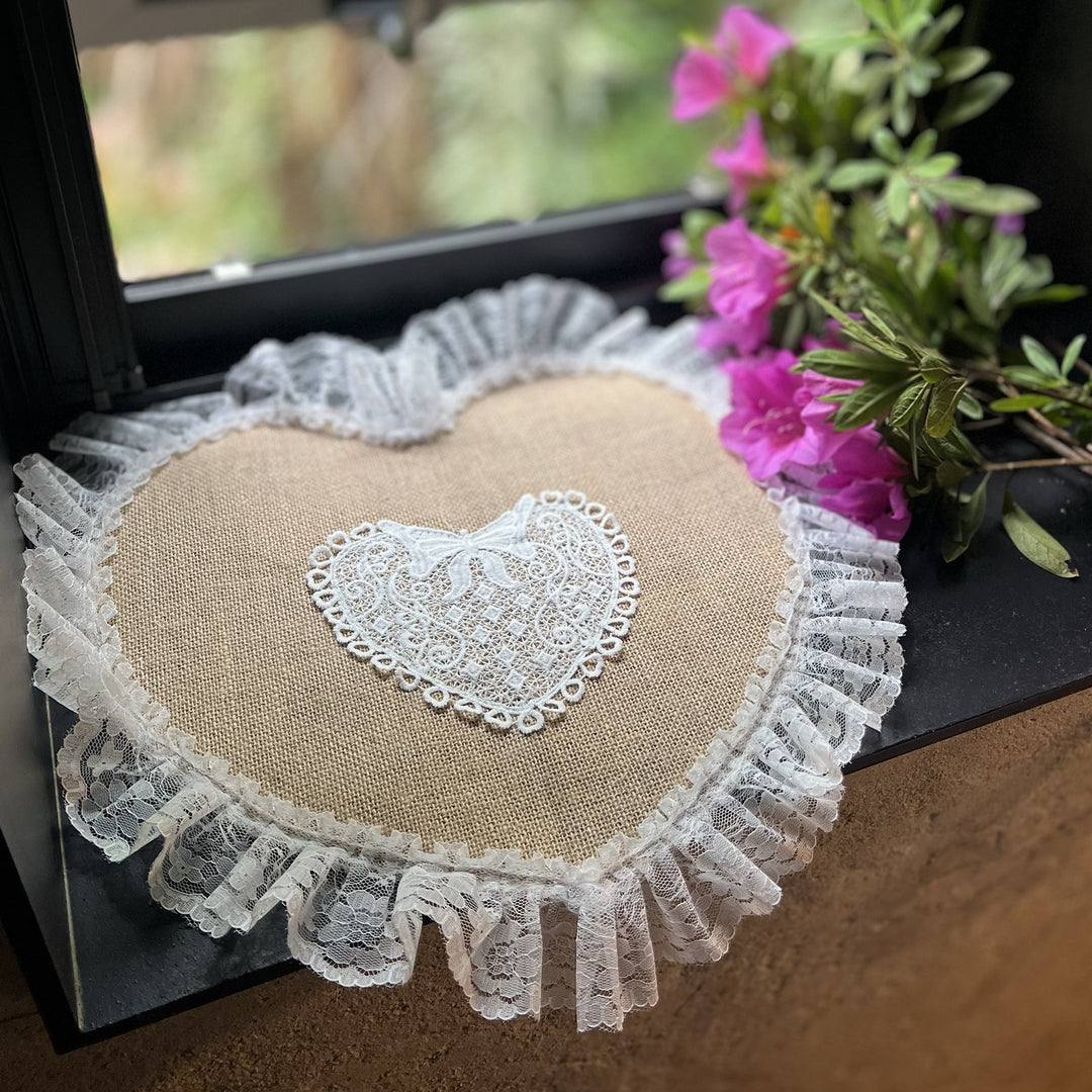 Rural Lace Placemat Set