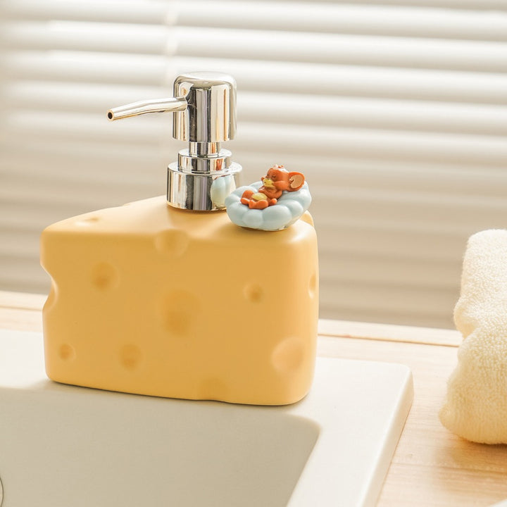 Triangular Cheese Lition Dispenser