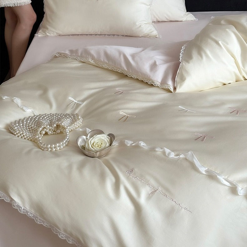 Girl Crush Bedding Set