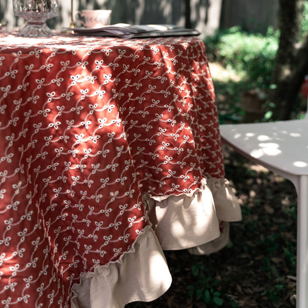 Rustic Ruffle Floral Tablecloth