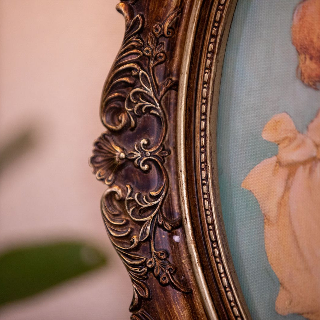 Victoria Hanging Photo Frame