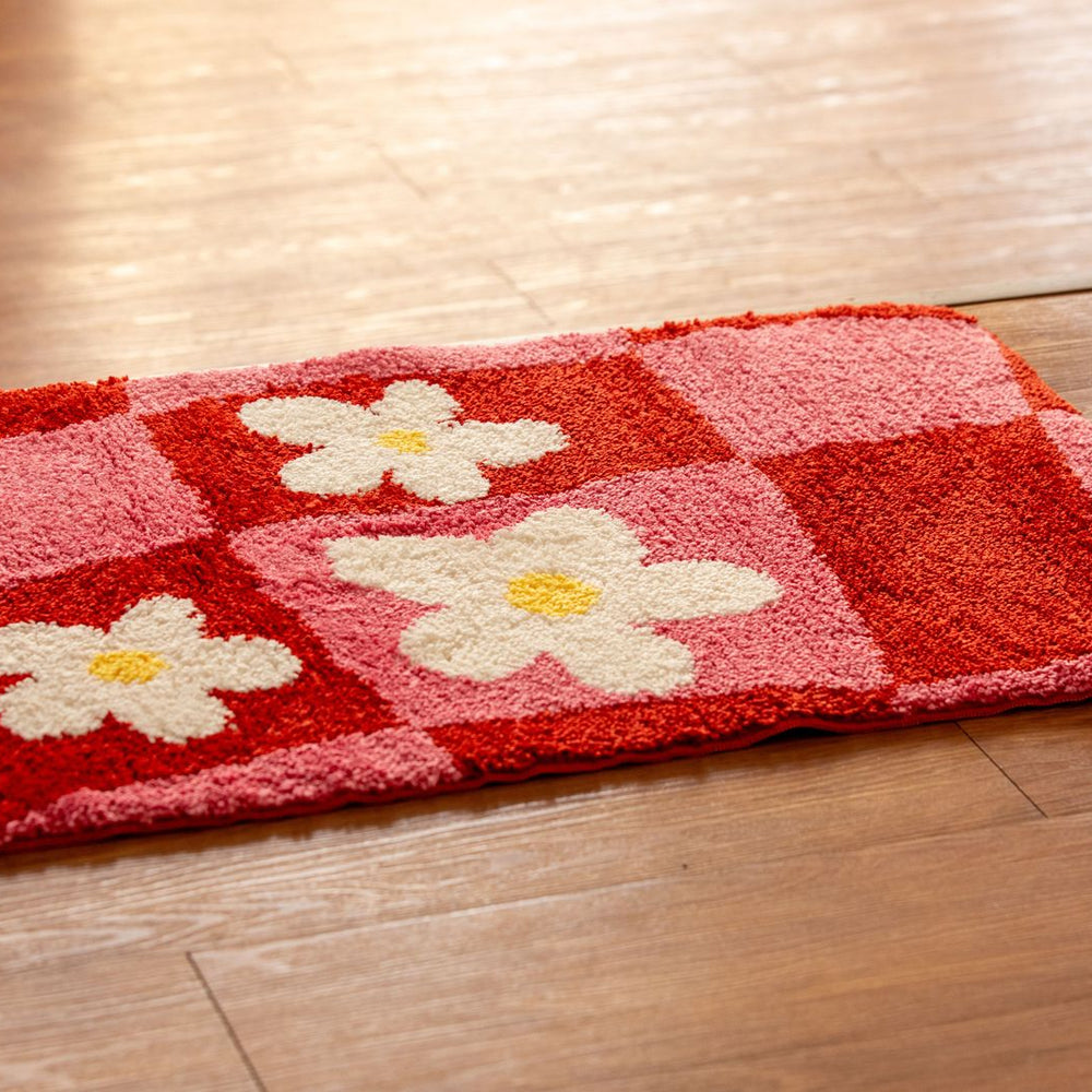 Checkerboard Daisy Bath Mat -- Delicors