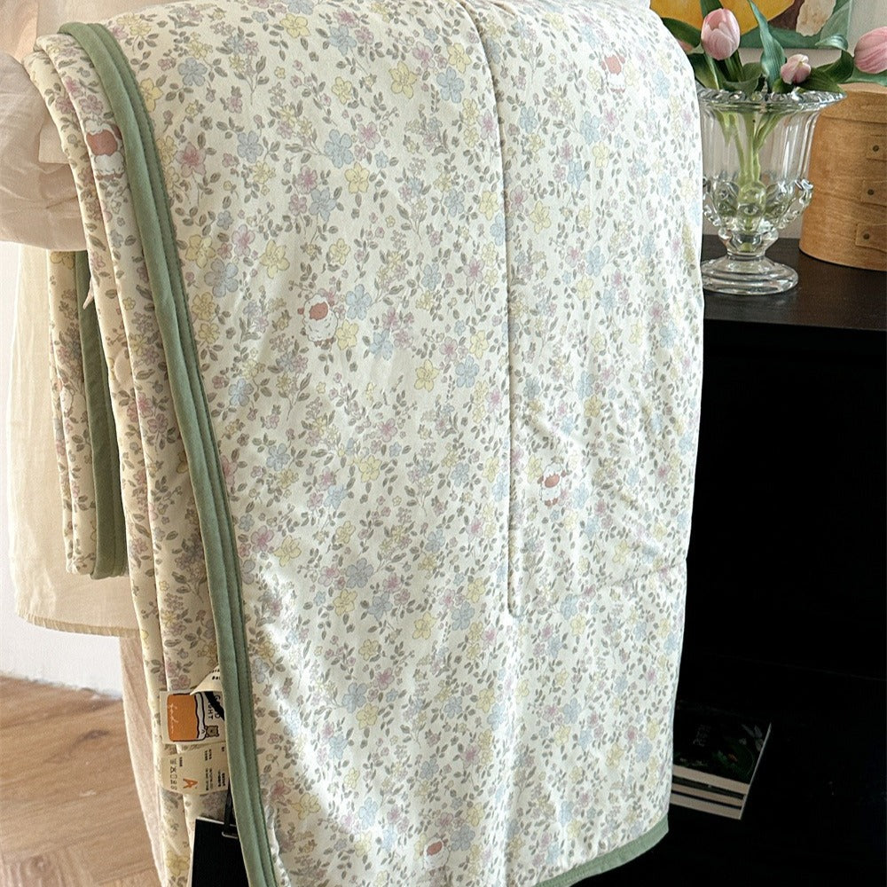 Sheep Land Summer Quilted Blanket