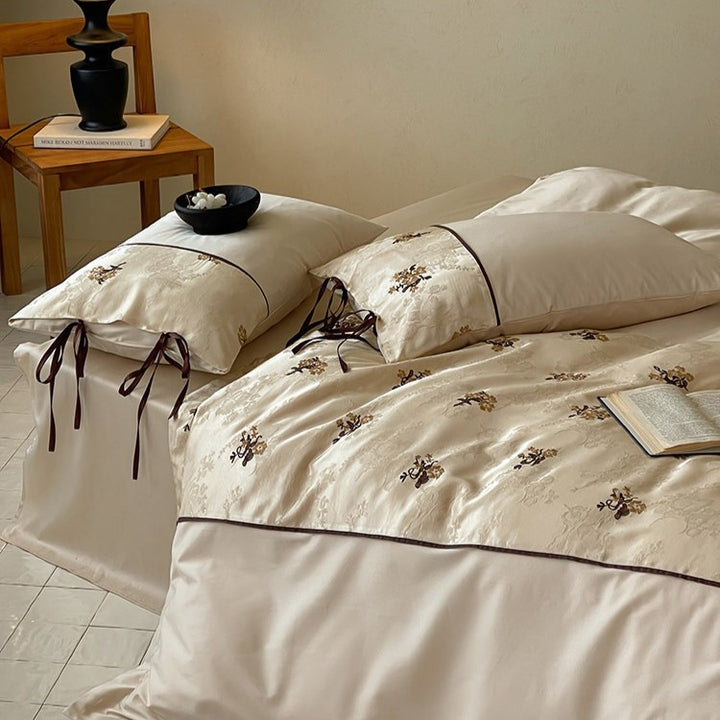 Vintage Floral Embroidery Bedding Set
