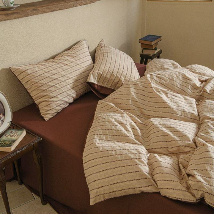 Cosy Farmhouse Stripe Bedding Set