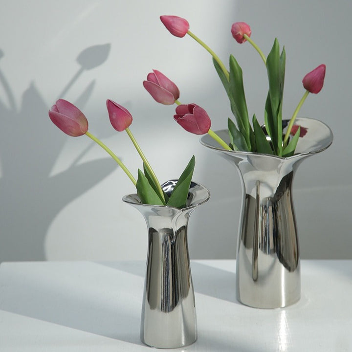 Petal Edge Vase