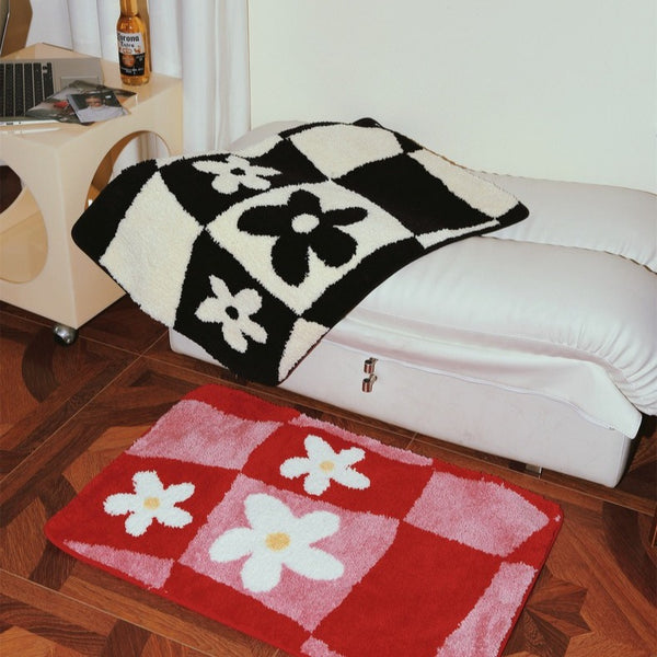 Checkerboard Daisy Bath Mat