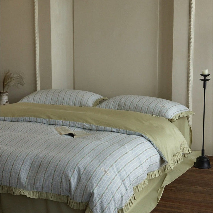 Lawn Party Bedding Set