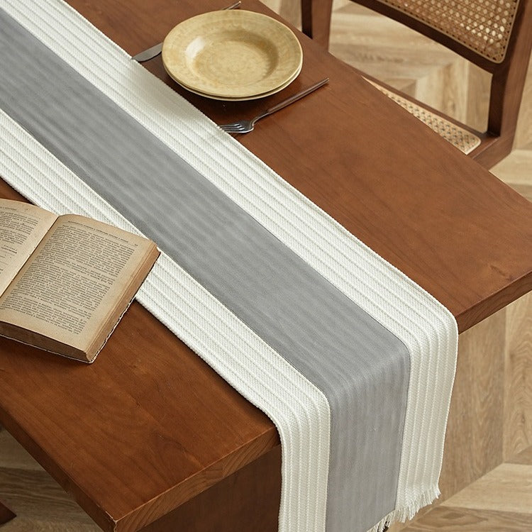 Ribbed Cotton Tassel Runner
