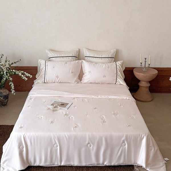 Vintage Rose Lyocell Summer Quilted Blanket