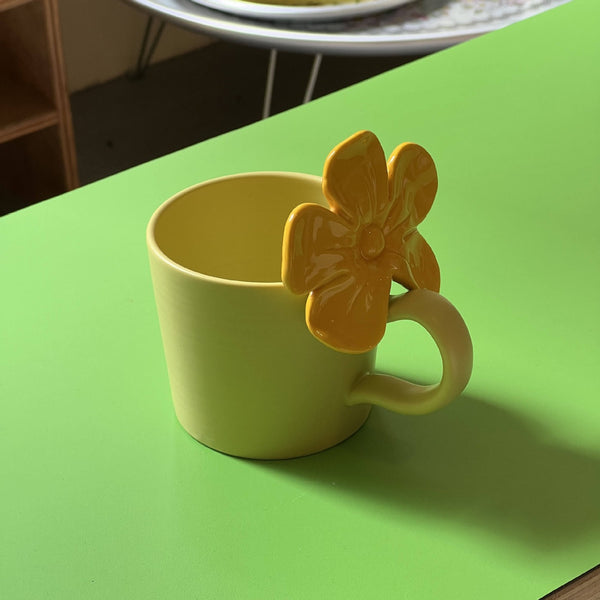Big Bloom Handles Mug