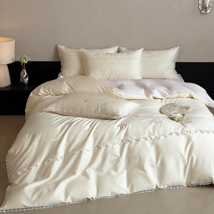 Girl Crush Bedding Set