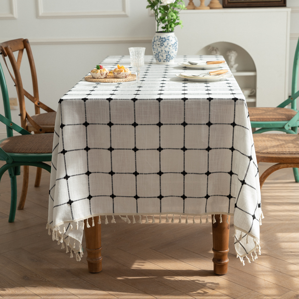 Cottage Grid Tassel Tablecloth