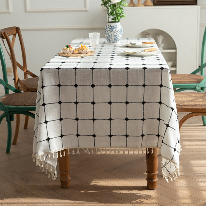 Cottage Grid Tassel Tablecloth