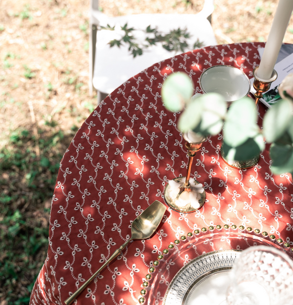 Rustic Ruffle Floral Tablecloth