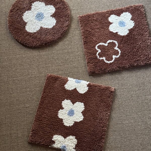 Mocha Daisy Rug