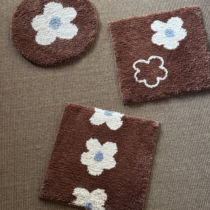 Mocha Daisy Rug