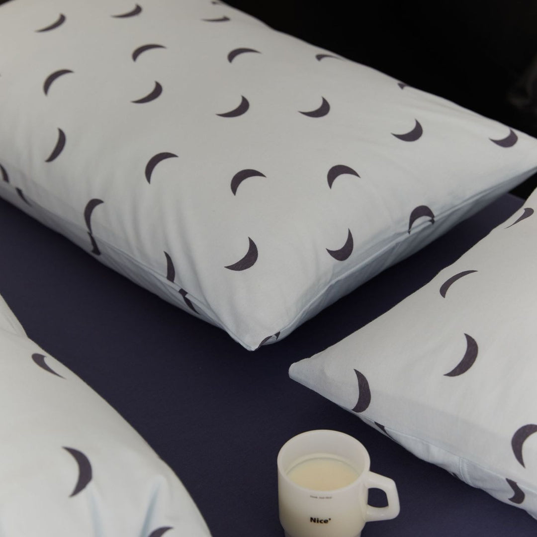 Calmly Moon Bedding Set Collection