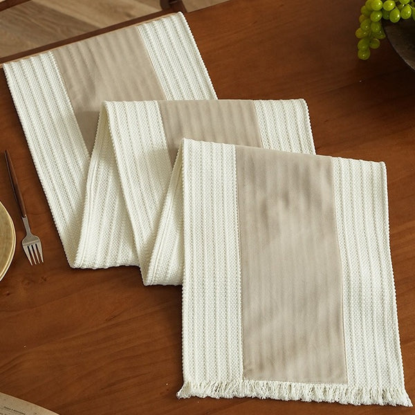 Ribbed Cotton Tassel Runner