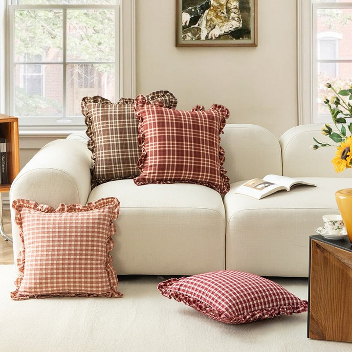 Retro Line Ruffle Cushion