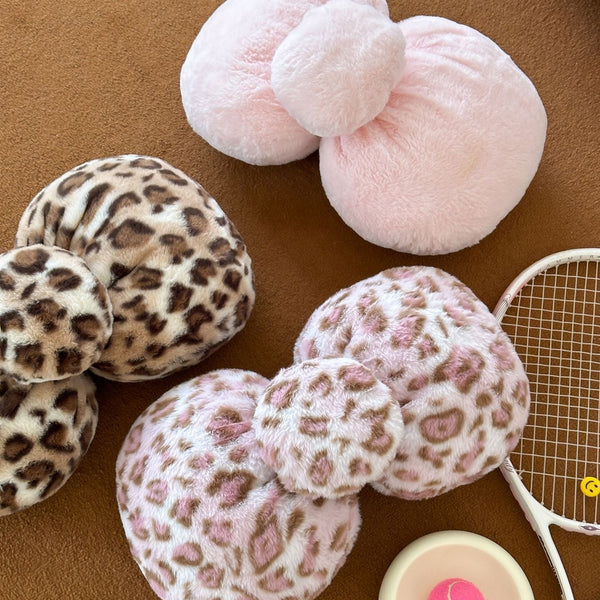 Fuzzy Bow Cushion