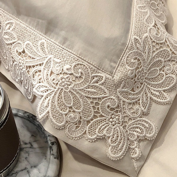 Alice Dream Bedding Set