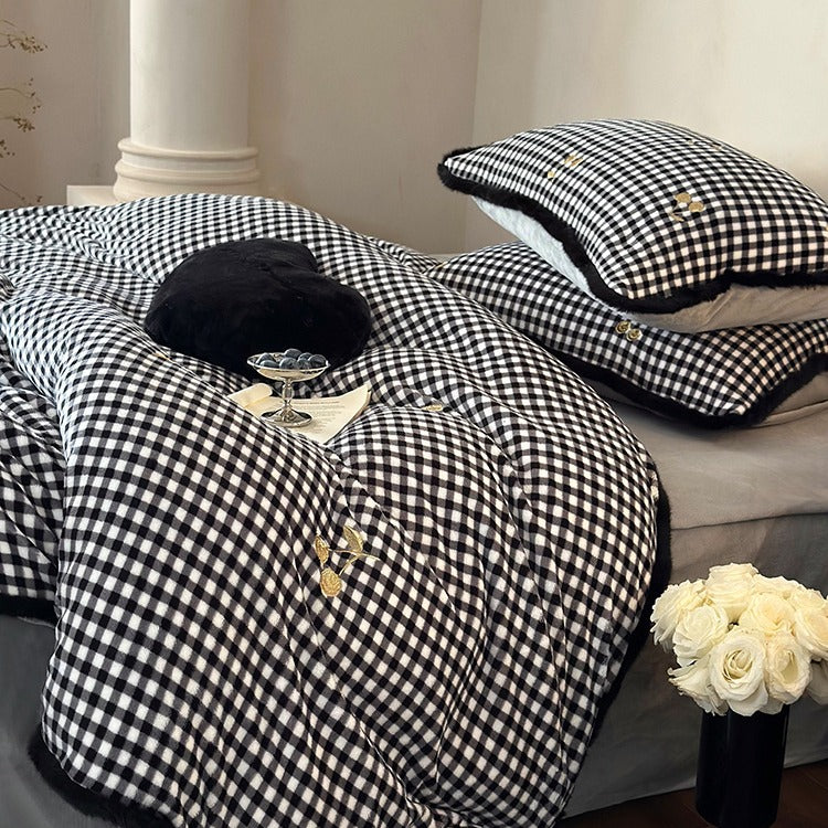 Warm Cherry Checkerboard Bedding Set